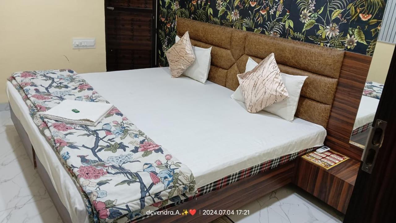 Hotel Ganga Sagar Ujjain Eksteriør bilde